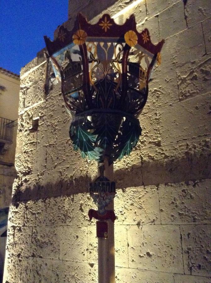 Love At First Sight Noto Exterior foto